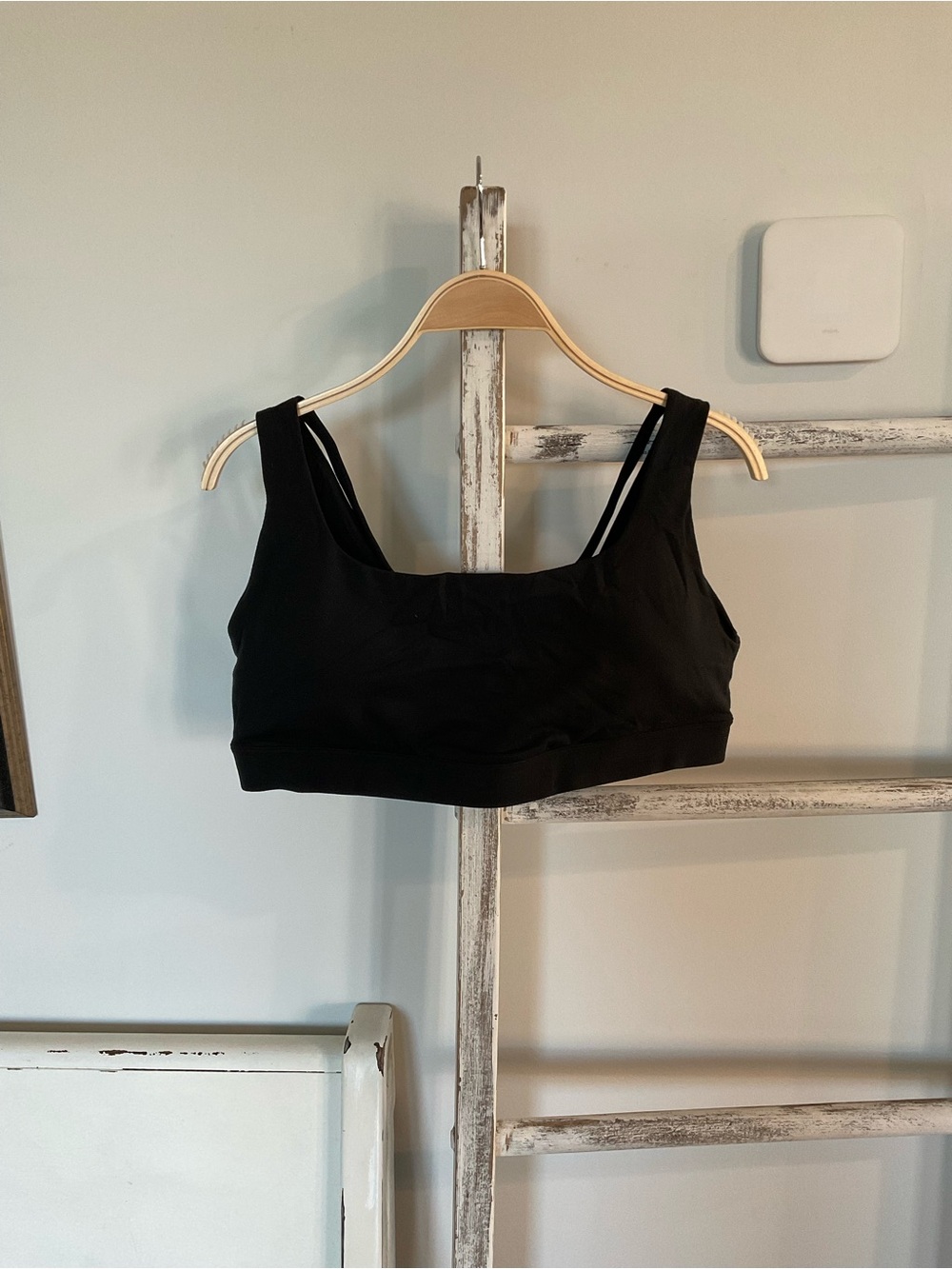 Athleta Exhale Bra D-DD-Black -Size 1X - EUC - Padded, Pre owned sports bra